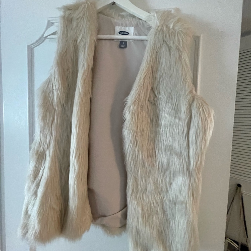 Old Navy Cream Faux Fur Vest